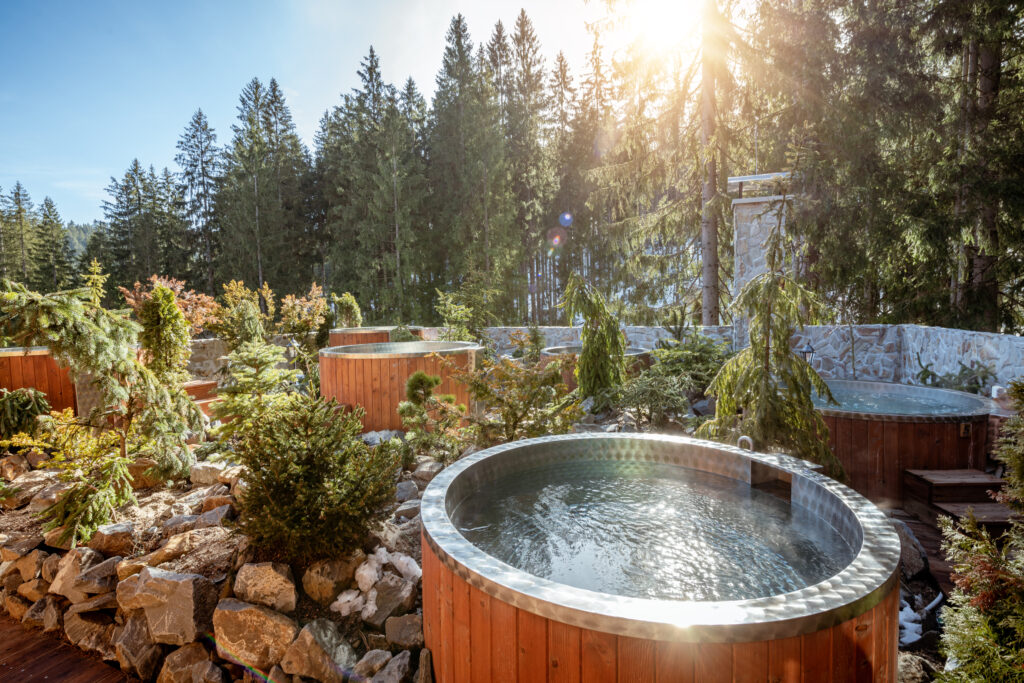 Hotel Ondrášův dvůr - Koupel v kádi pod širým nebem